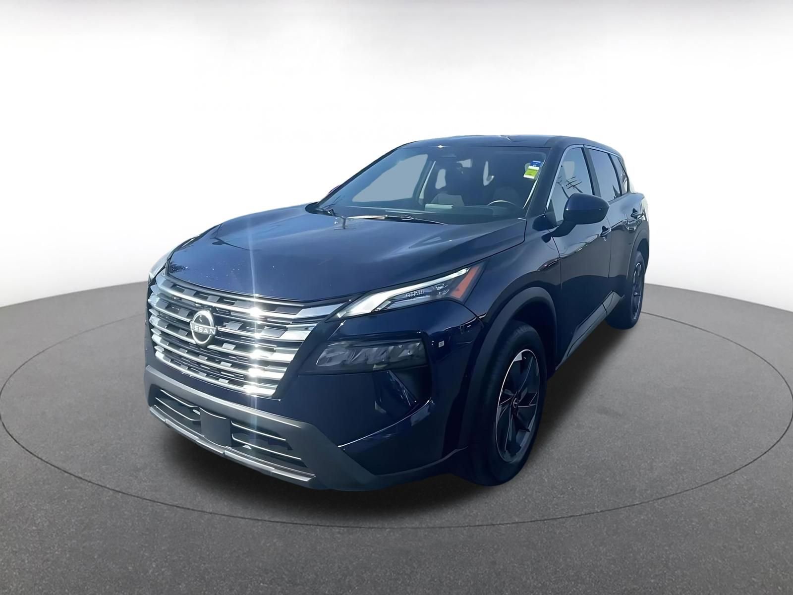 Used 2025 Nissan Rogue SV image 7