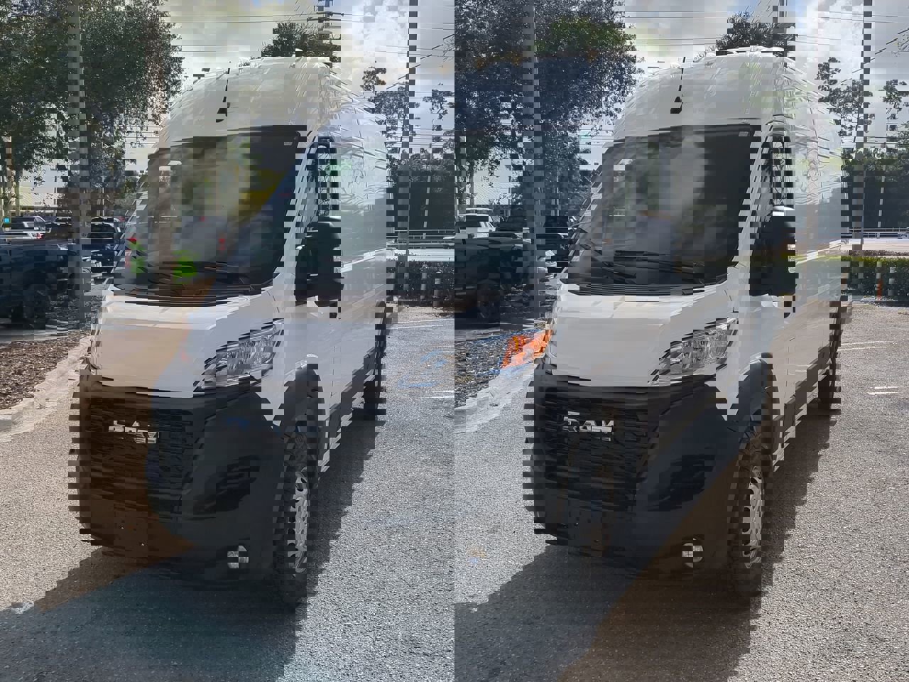 Used 2025 RAM ProMaster 2500 w/ Convenience Group image 9