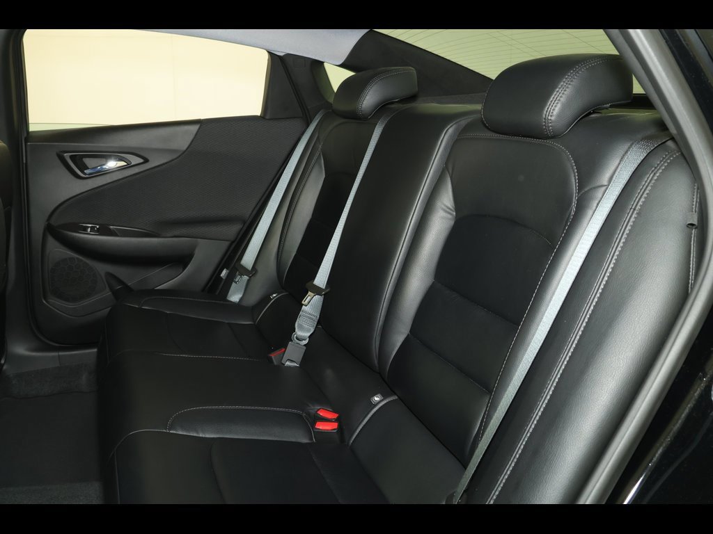 Used 2021 Chevrolet Malibu LS image 25