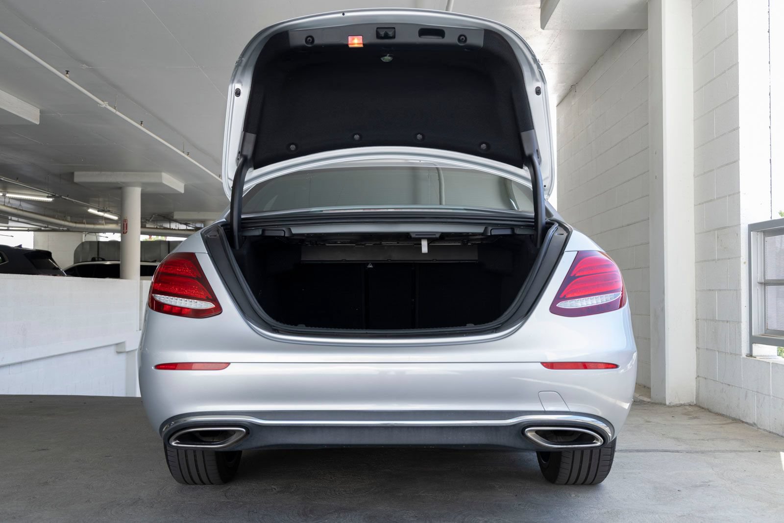 Used 2019 Mercedes-Benz E 300 image 22