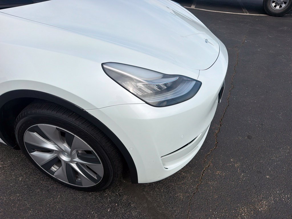 Used 2021 Tesla Model Y Long Range AWD/4WD image 11