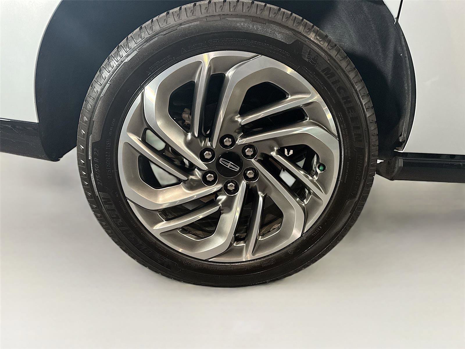 Used 2025 Lincoln Navigator L Reserve AWD/4WD image 36