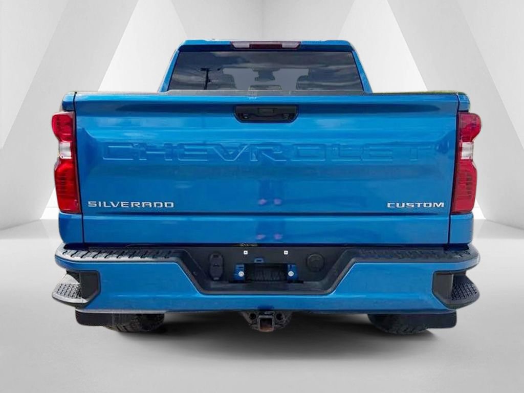Used 2023 Chevrolet Silverado 1500 Custom AWD/4WD image 6
