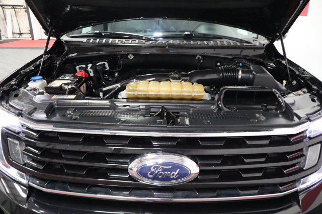 Used 2020 Ford Expedition Limited w/ Equipment Group 303A AWD/4WD image 83