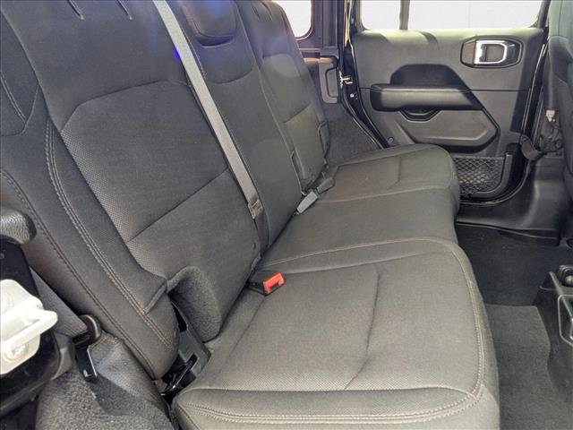 Used 2018 Jeep Wrangler Unlimited Sahara image 20