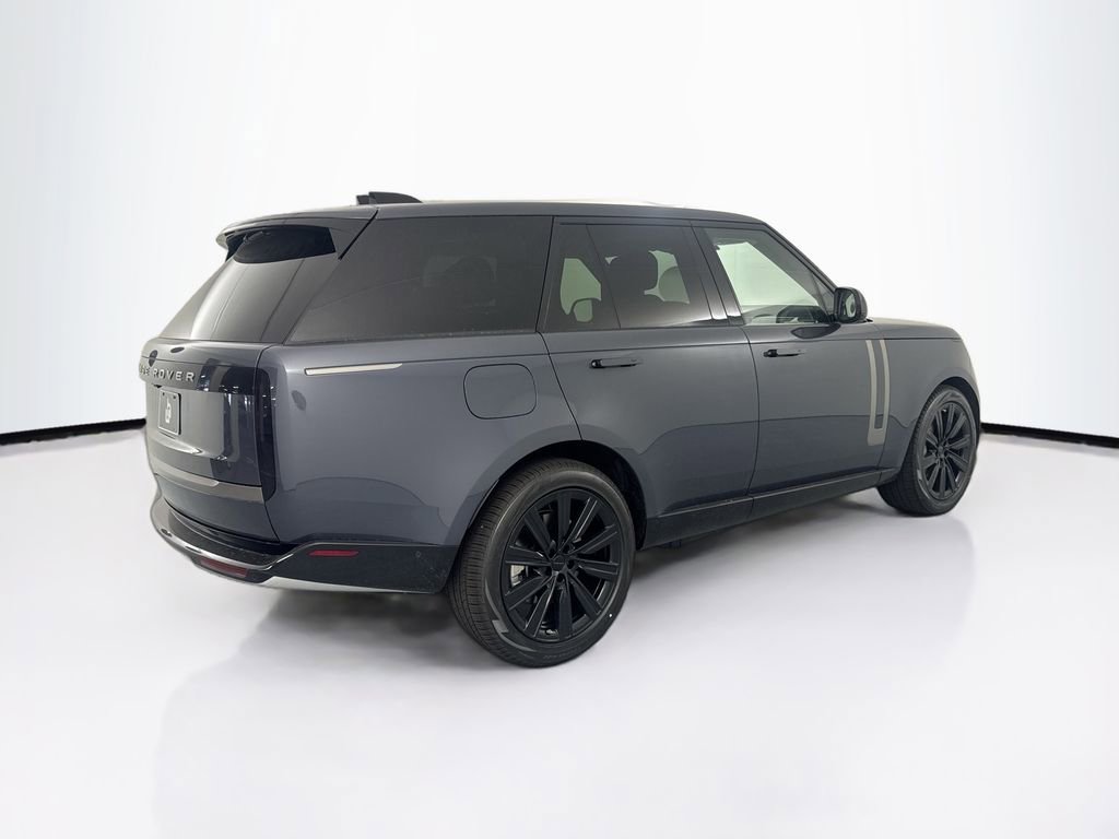 New 2026 Land Rover Range Rover SE image 5