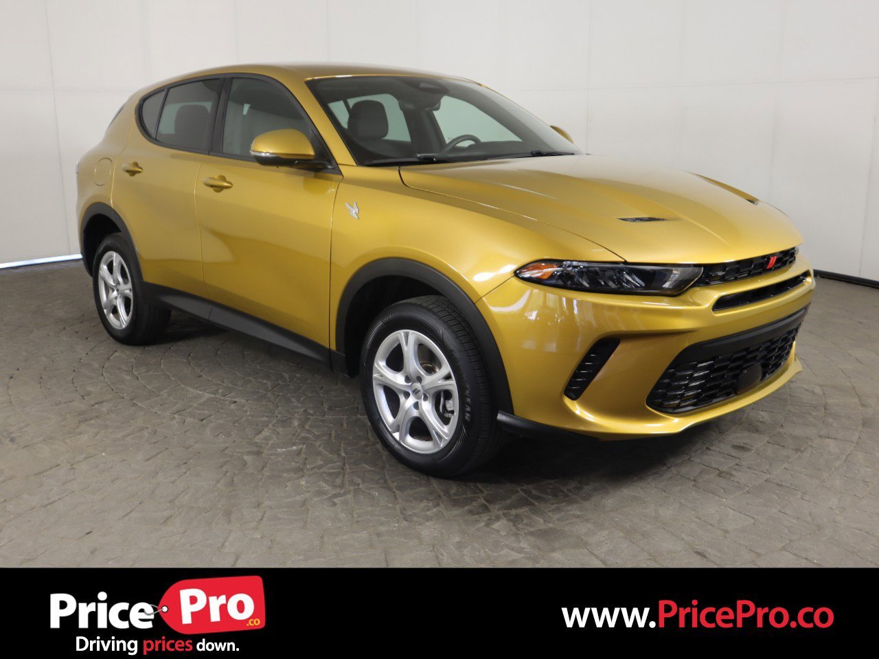 Used 2024 Dodge Hornet GT image 1