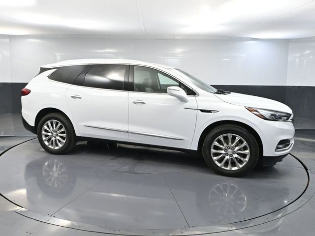 Used 2019 Buick Enclave Essence w/ Trailering Package, 5000 lbs. image 3