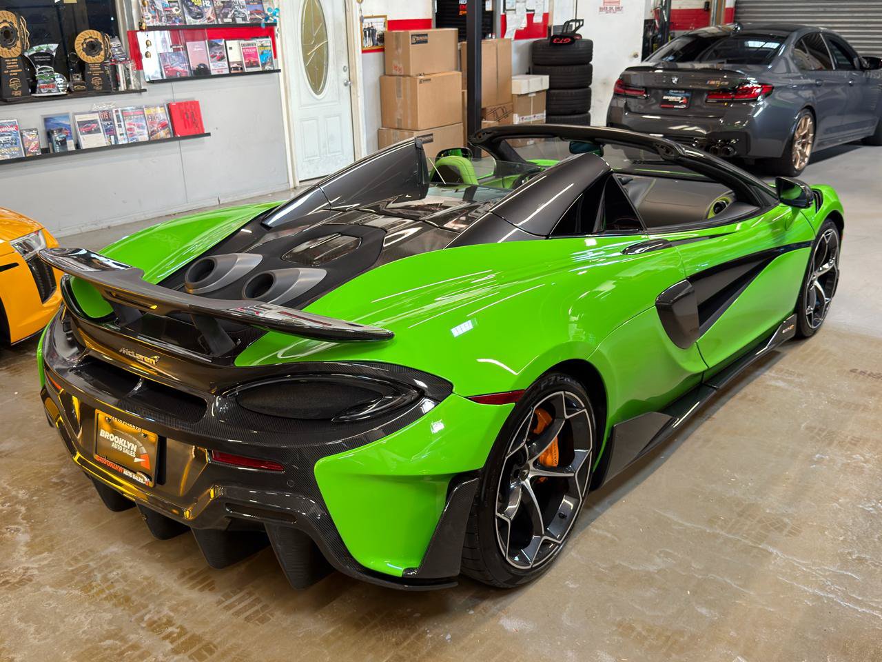 Used 2020 McLaren 600LT Spider RWD image 5