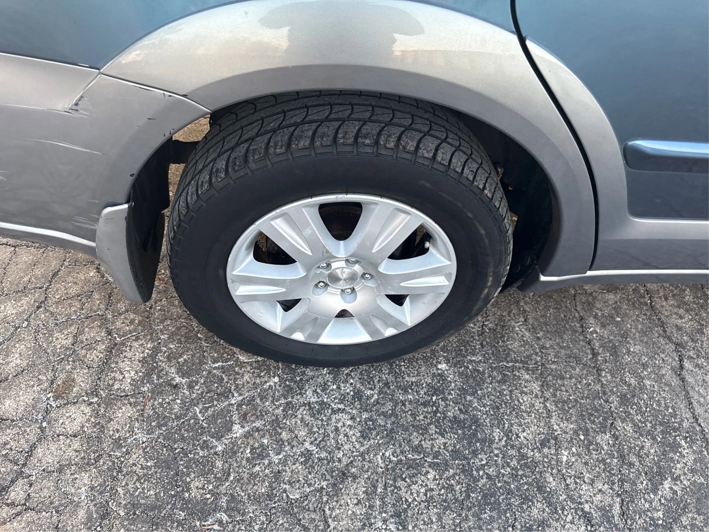 Used 2005 Subaru Outback 2.5i Limited image 22