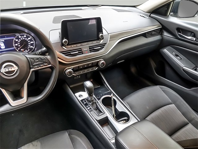 Used 2024 Nissan Altima 2.5 SV image 10