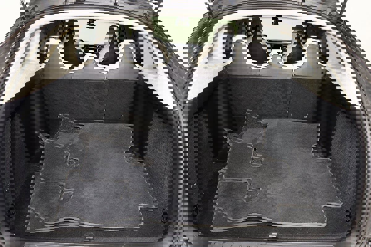 Used 2017 Tesla Model X 75D image 25