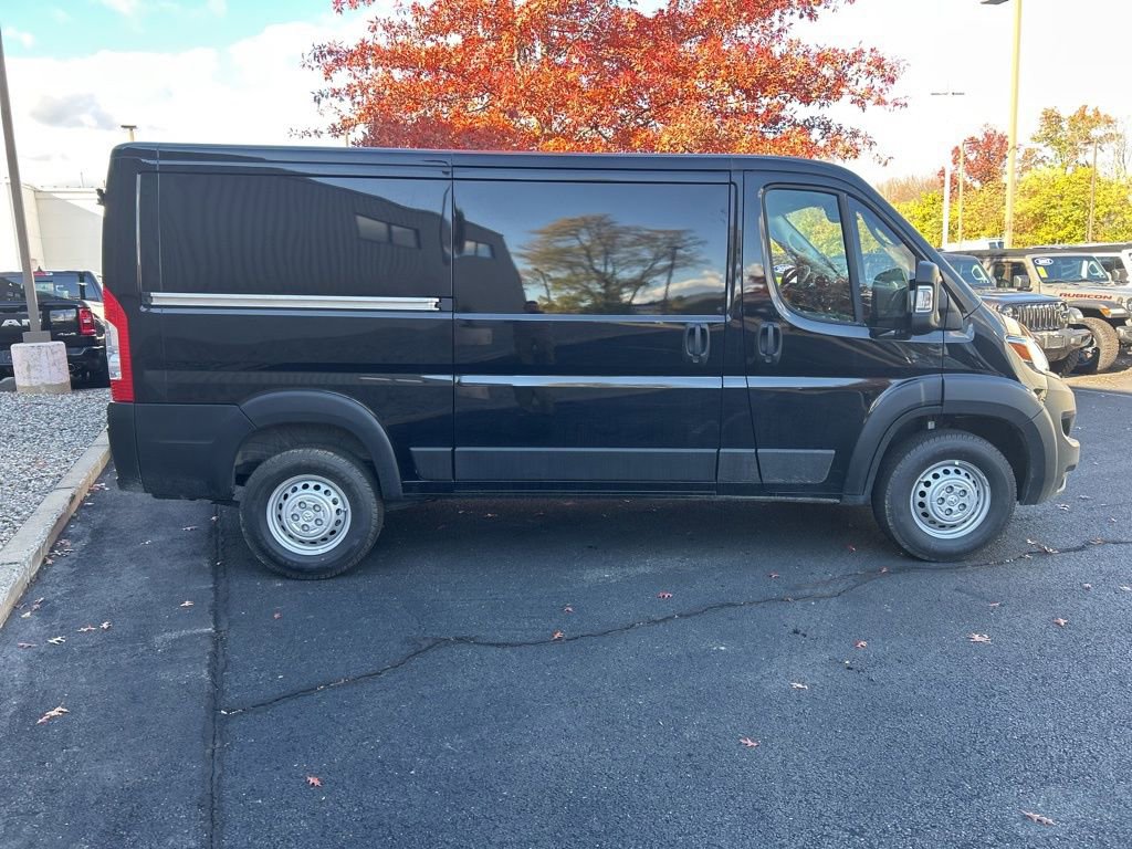 New 2026 RAM ProMaster 2500 w/ Convenience Group image 2