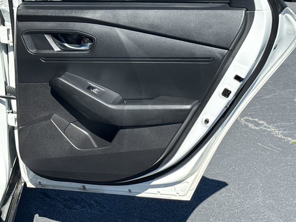 Used 2025 Honda Accord Sport image 16