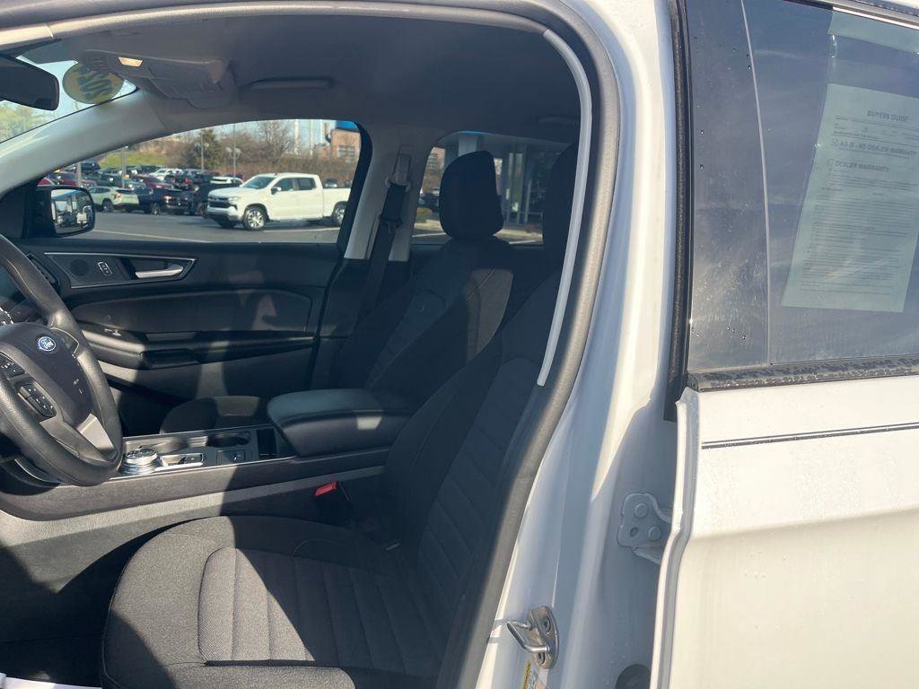 Used 2024 Ford Edge SE w/ Black Appearance Package AWD/4WD image 19