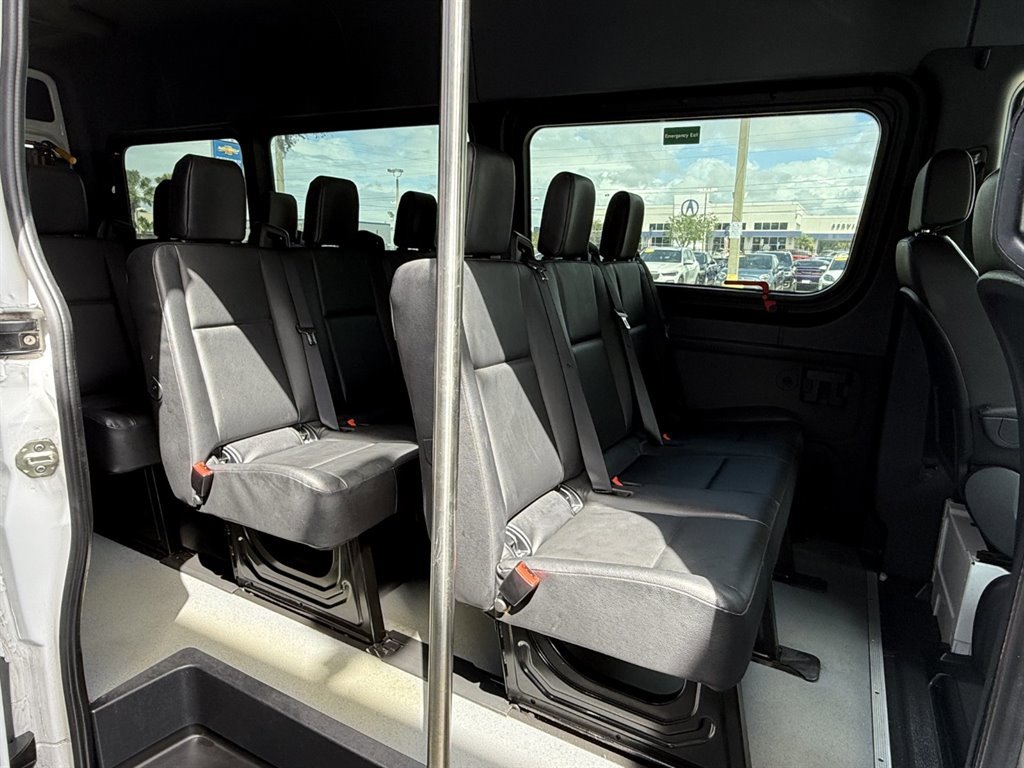 Used 2021 Mercedes-Benz Sprinter 2500 image 25