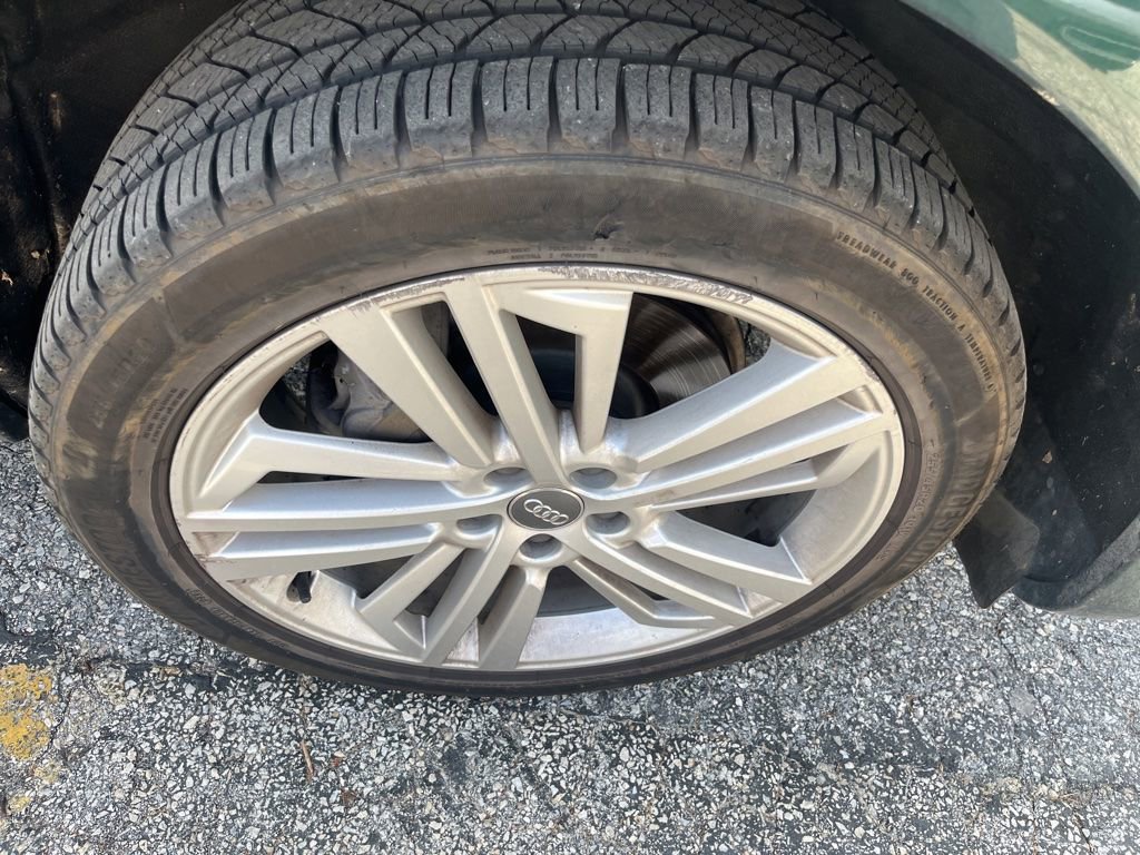 Used 2018 Audi Q5 2.0T Premium Plus w/ Premium Plus Package image 3