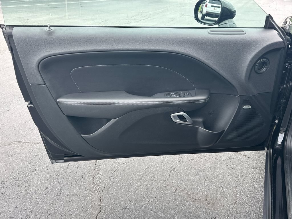 Used 2019 Dodge Challenger SXT w/ Plus Package RWD image 11
