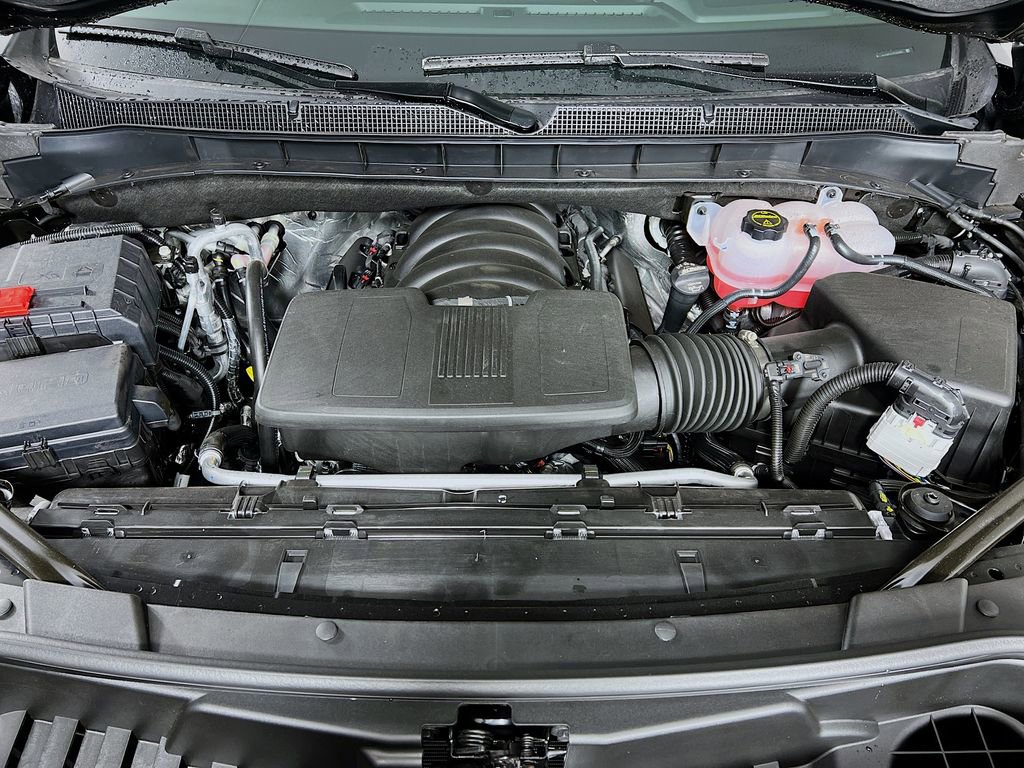 New 2026 Chevrolet Suburban RST image 32