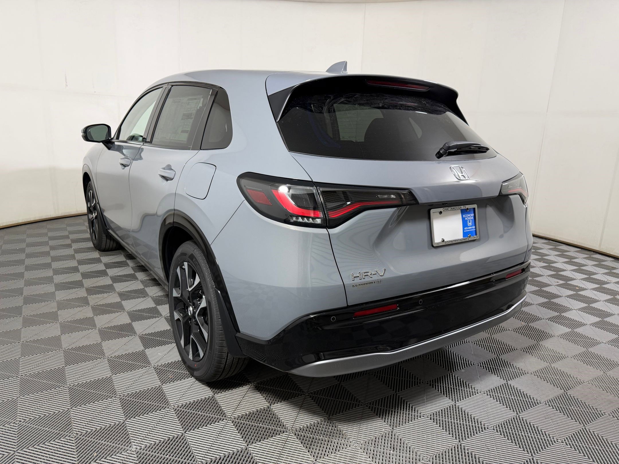 New 2026 Honda HR-V EX-L image 2