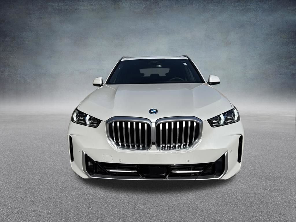 New 2026 BMW X5 xDrive50e image 8