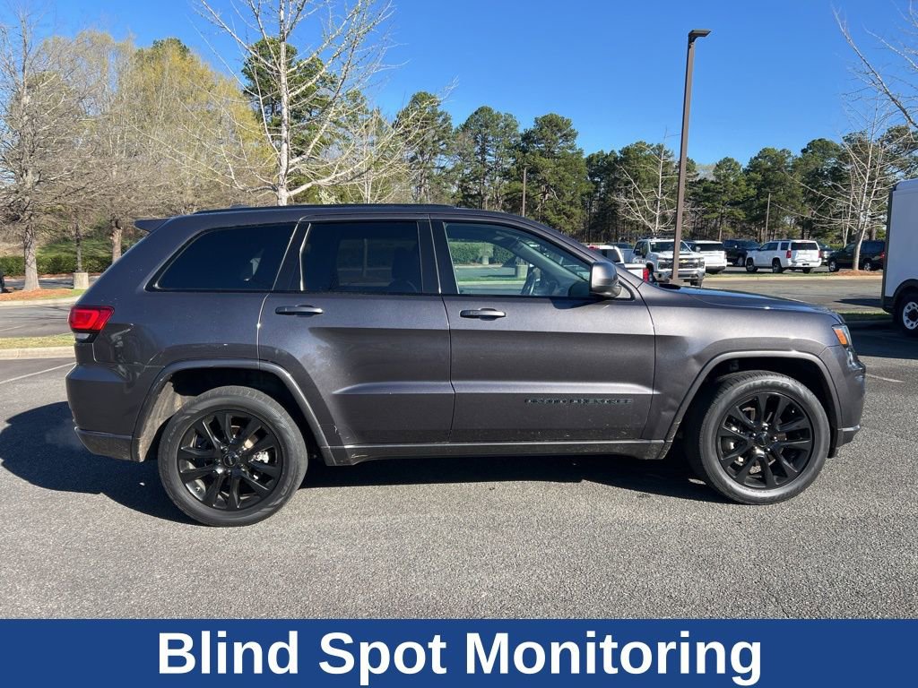 Used 2019 Jeep Grand Cherokee Altitude RWD image 5