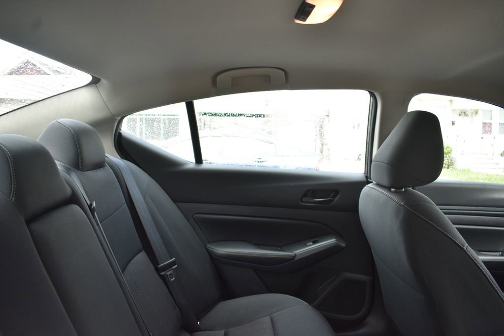 Used 2025 Nissan Altima 2.5 SV image 22