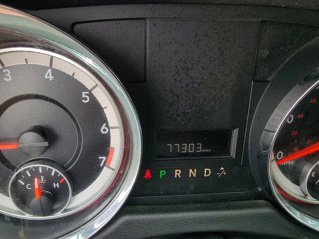 Used 2018 Dodge Grand Caravan SE FWD image 19