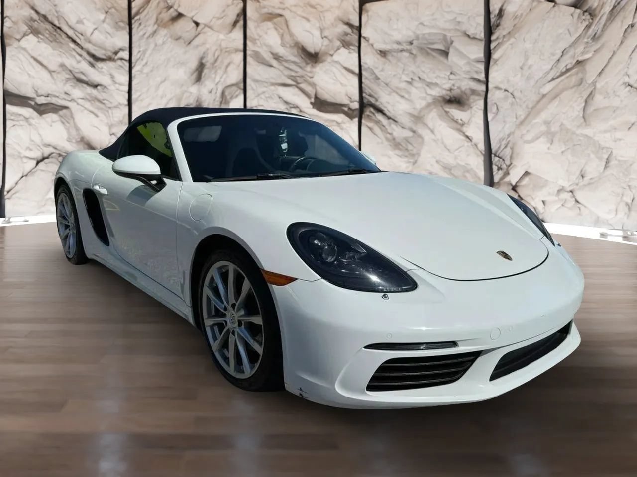 Used 2020 Porsche 718 Boxster RWD image 5