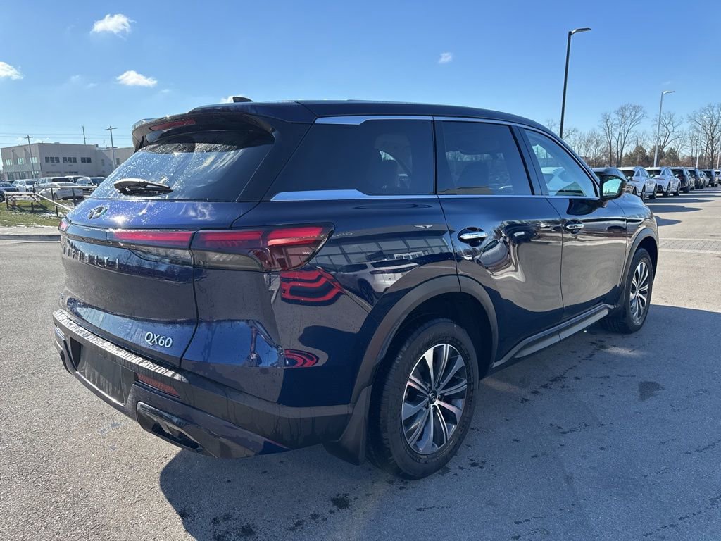 Used 2024 INFINITI QX60 Pure image 3