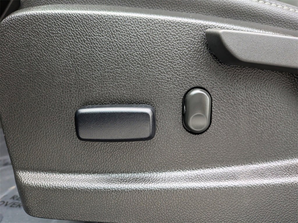 Used 2022 GMC Canyon Elevation w/ Elevation Premium Package image 20