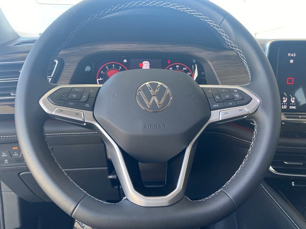 New 2025 Volkswagen Atlas SEL image 18