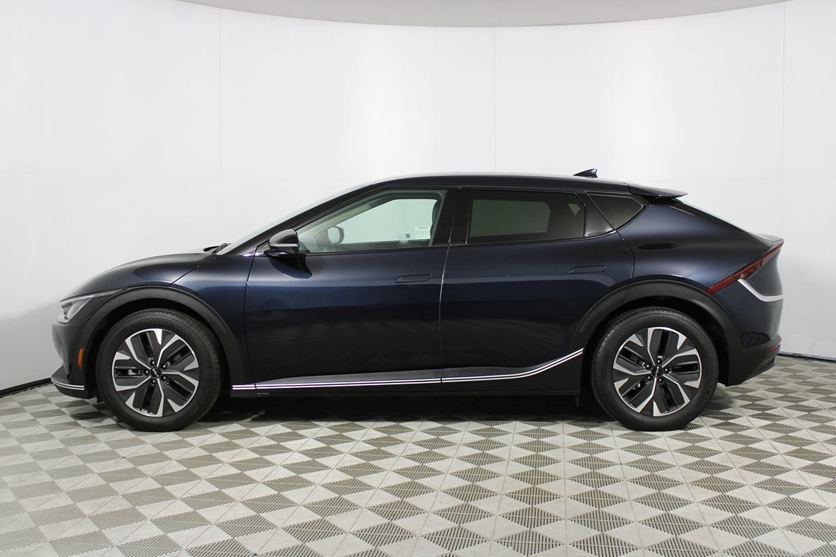 Used 2024 Kia EV6 Light RWD image 34