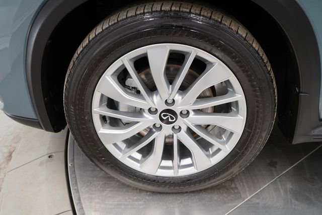 Used 2023 INFINITI QX50 Luxe image 7