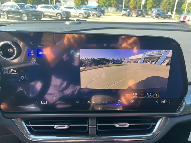 New 2026 Chevrolet Equinox EV LT image 26