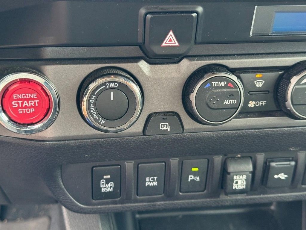 Used 2023 Toyota Tacoma TRD Sport w/ Technology Package AWD/4WD image 23