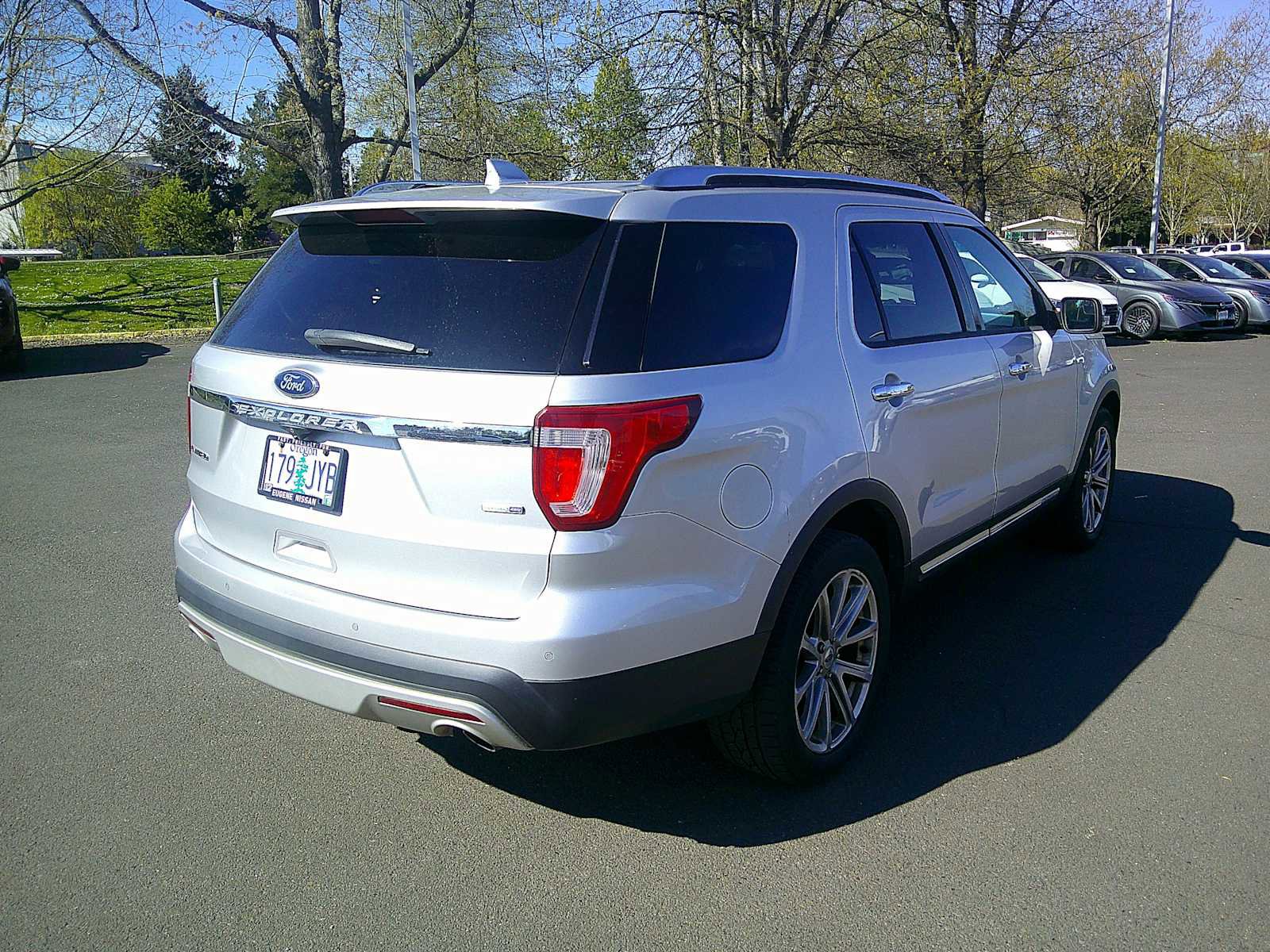 Used 2016 Ford Explorer Limited AWD/4WD image 5