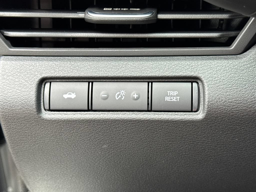 New 2026 Nissan Altima 2.5 SV FWD image 25