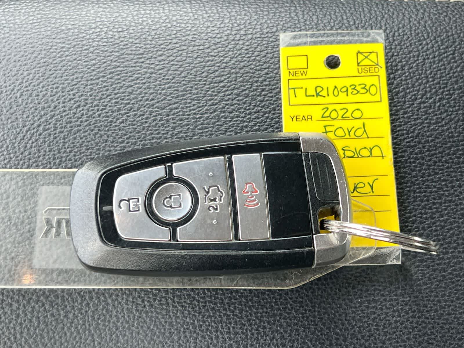 Used 2020 Ford Fusion SE FWD image 35