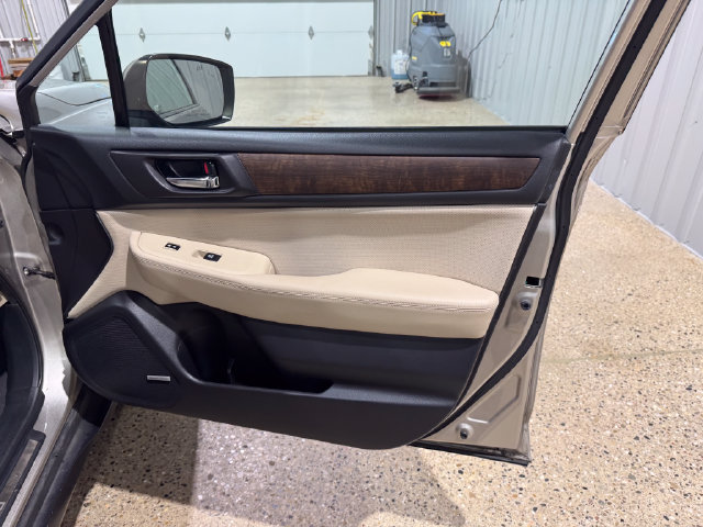 Used 2017 Subaru Outback 2.5i Limited AWD/4WD image 22