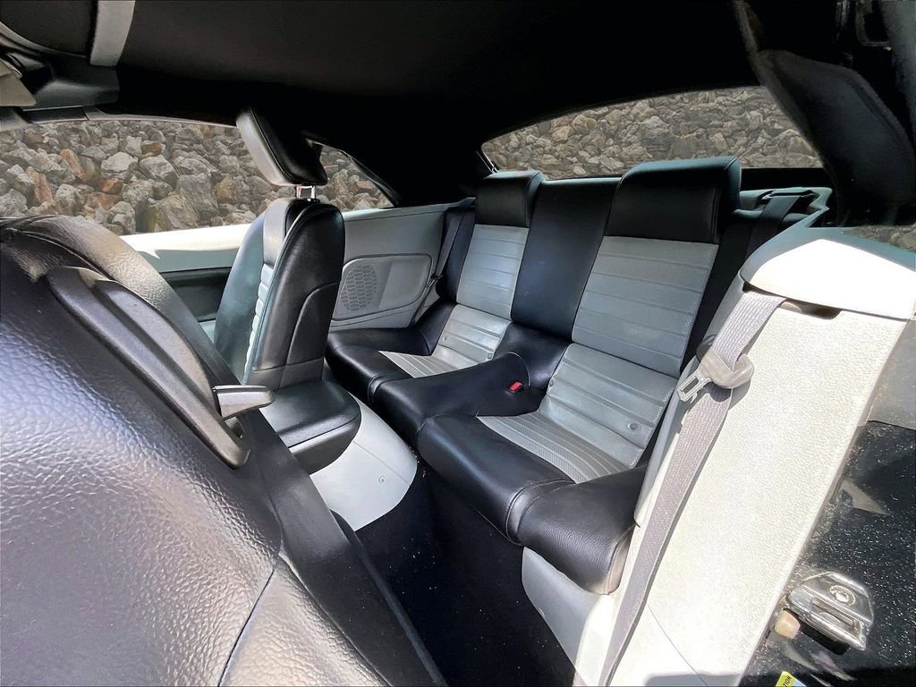 Used 2009 Ford Mustang GT Premium image 20