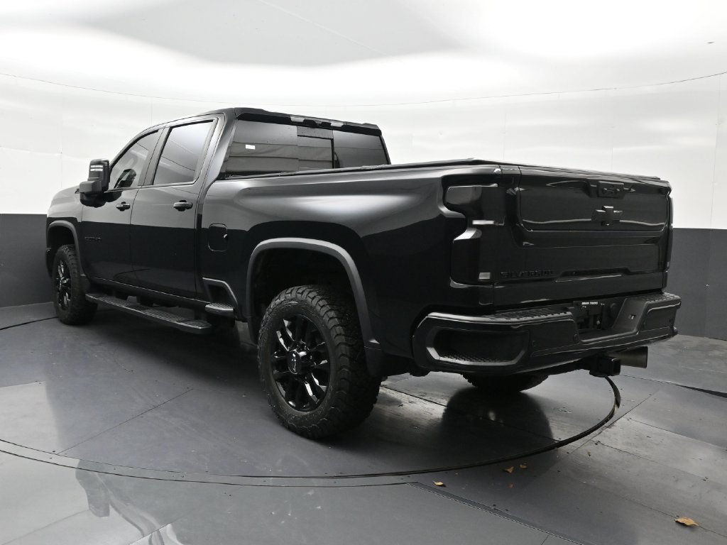 Used 2025 Chevrolet Silverado 2500 LT w/ Trail Boss Package AWD/4WD image 3