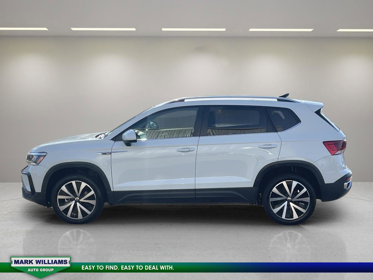 Used 2024 Volkswagen Taos SE image 6