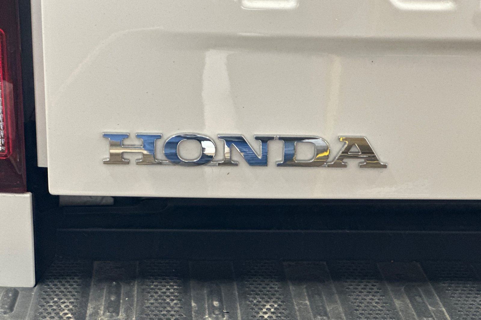 Used 2024 Honda Ridgeline Sport image 8