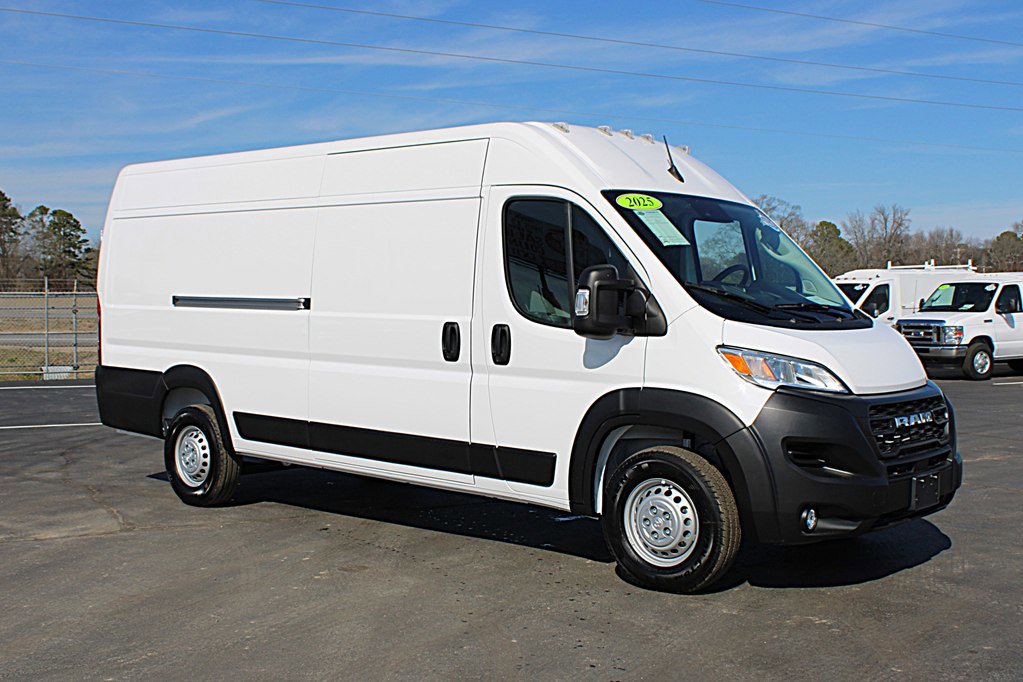 Used 2025 RAM ProMaster 3500 w/ Convenience Group image 3