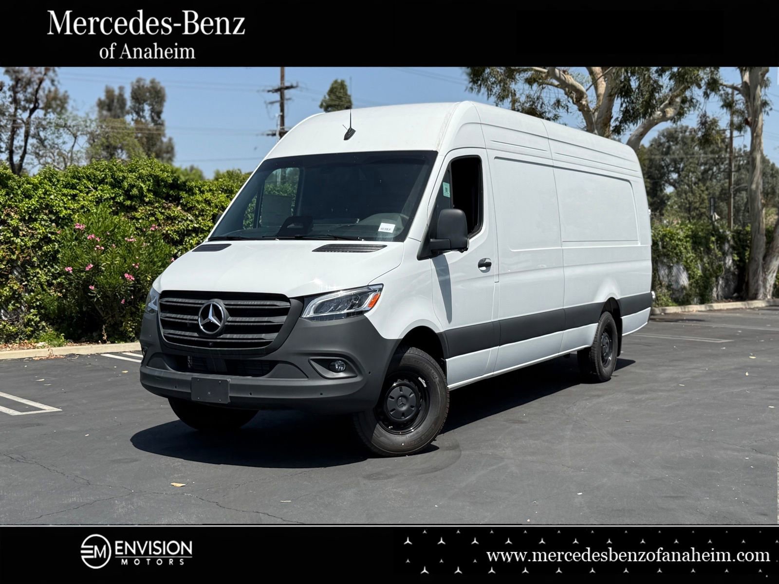 New 2025 Mercedes-Benz Sprinter 2500 image 1