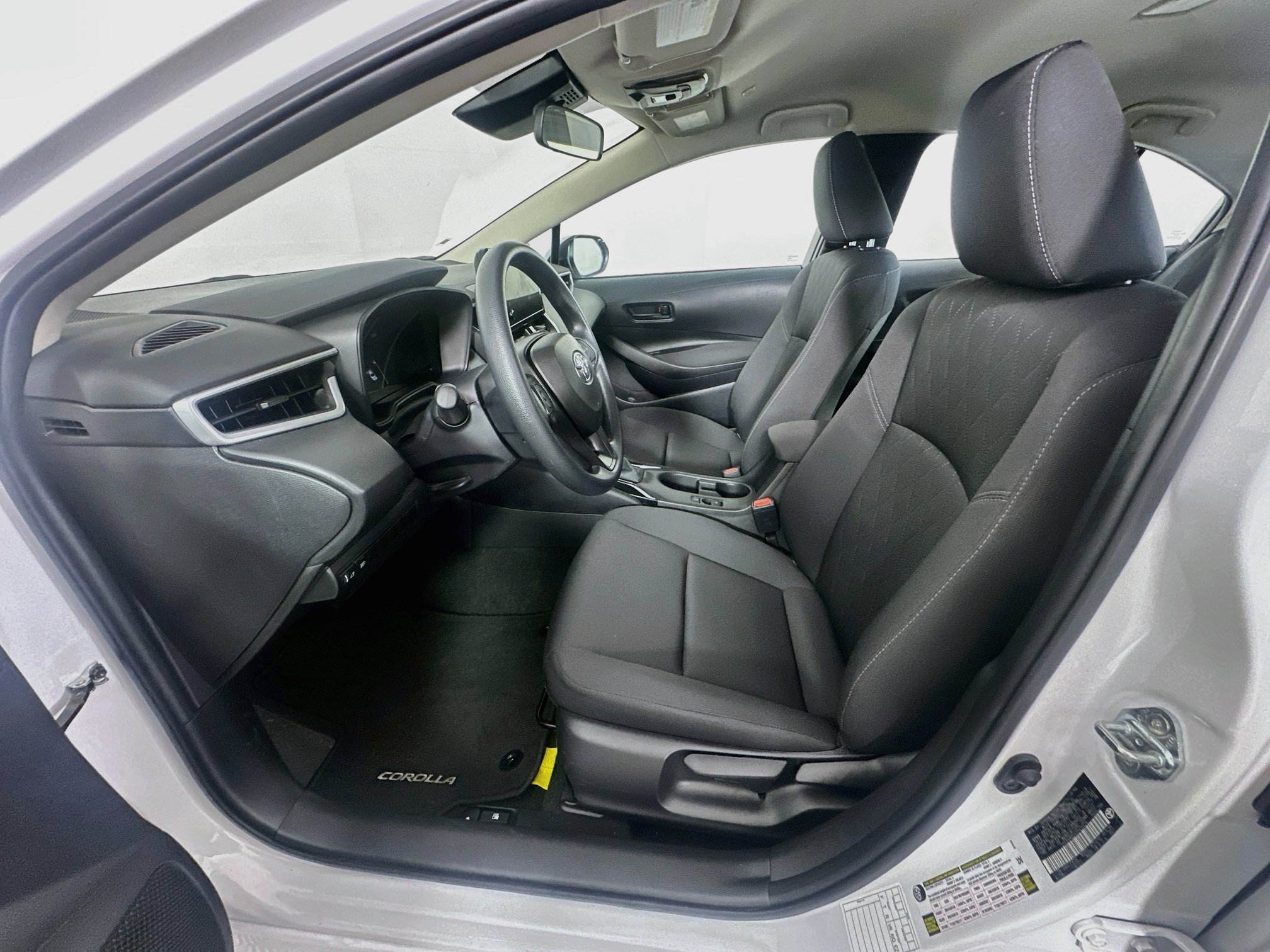 Used 2026 Toyota Corolla LE FWD image 13