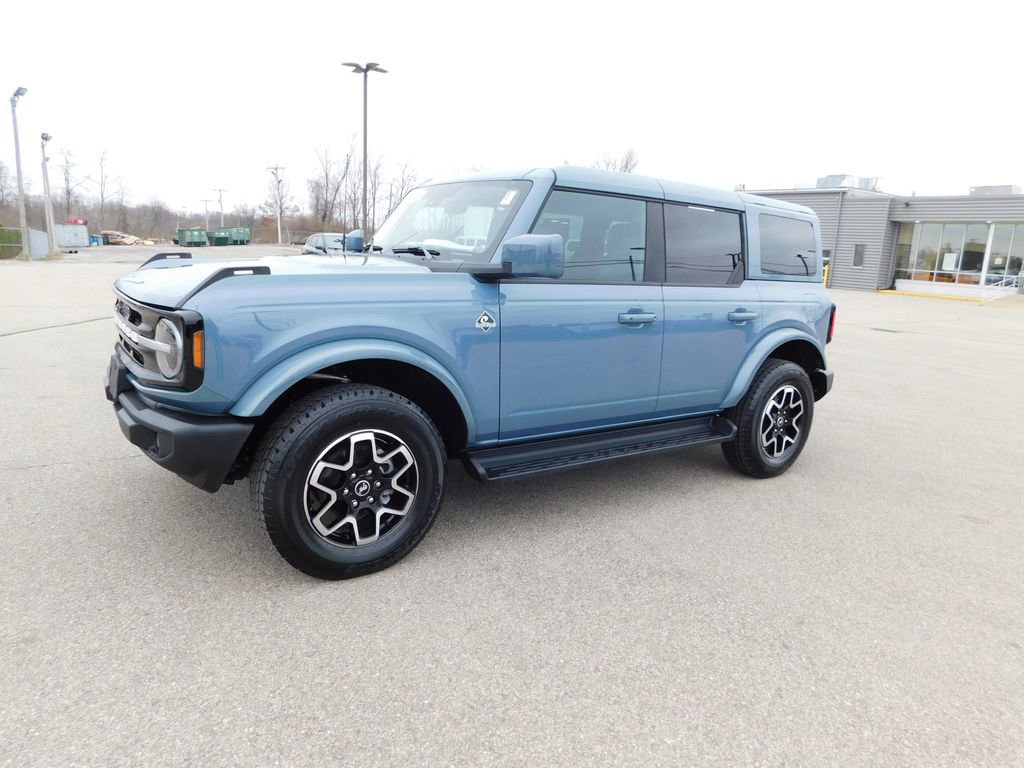 Used 2025 Ford Bronco Outer Banks image 7