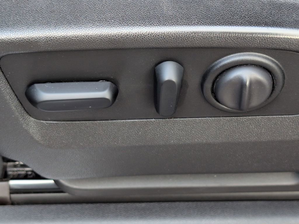 Used 2019 Chevrolet Silverado 1500 LT w/ All-Star Edition image 13