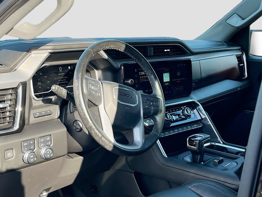 Used 2023 GMC Sierra 1500 Denali AWD/4WD image 9